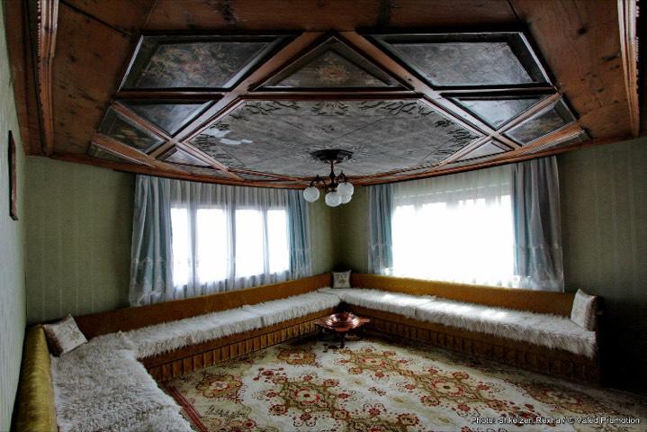 Bujtina Zhaveli Bed & Breakfast Gjakova Exterior foto