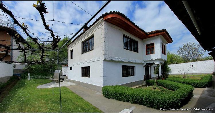 Bujtina Zhaveli Bed & Breakfast Gjakova Exterior foto